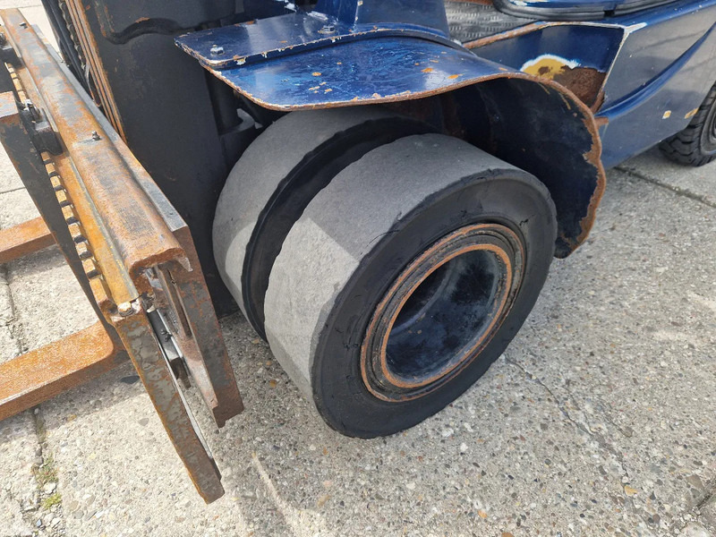 柴油叉车 Caterpillar DP25K met breed vorkenbord:图11 柴油叉车 Caterpillar DP25K met breed vorkenbord:图11