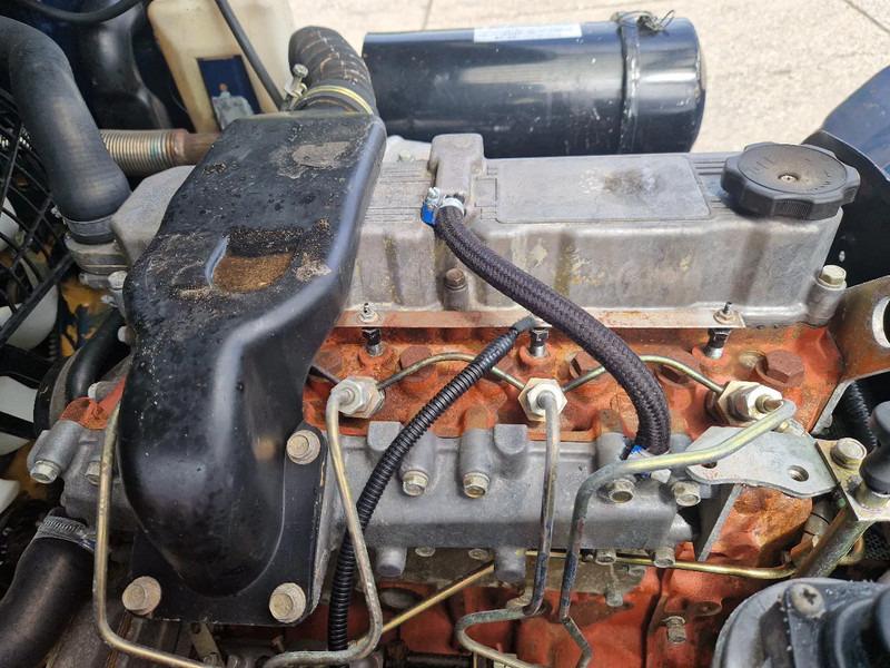 柴油叉车 Caterpillar DP25K met breed vorkenbord:图6 柴油叉车 Caterpillar DP25K met breed vorkenbord:图6