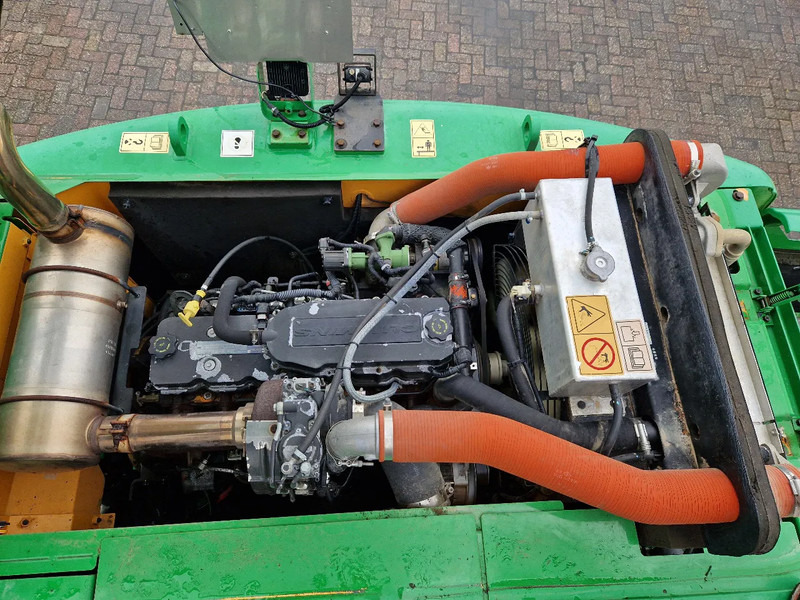 Hyundai Robex 160W-9A met 6-cilinder Cummins motor - 轮式挖掘机:图5 Hyundai Robex 160W-9A met 6-cilinder Cummins motor - 轮式挖掘机:图5