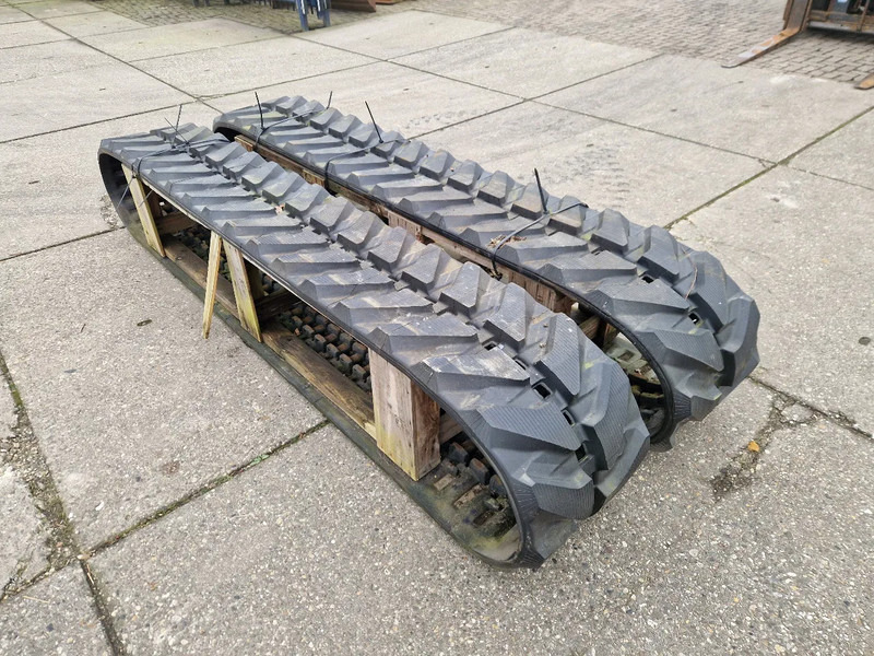 Komatsu nieuwe tracks t.b.v. PC75 tot PC88 - 轨道 适用于 卡车:图2 Komatsu nieuwe tracks t.b.v. PC75 tot PC88 - 轨道 适用于 卡车:图2