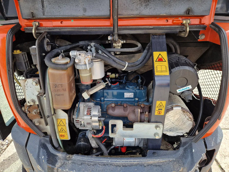 小型挖掘机 Kubota KX019-4 CW05 met 2 bakken：图5