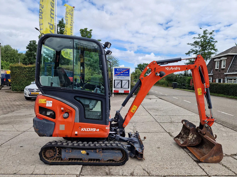 小型挖掘机 Kubota KX019-4 CW05 met 2 bakken：图19