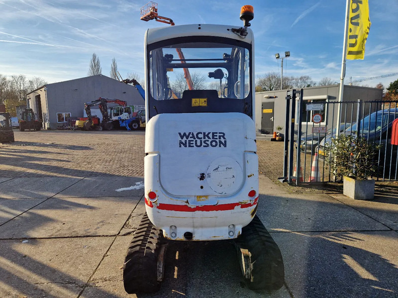 WACKER NEUSON 2404RD kan op een helling draaien - 小型挖掘机:图4 WACKER NEUSON 2404RD kan op een helling draaien - 小型挖掘机:图4