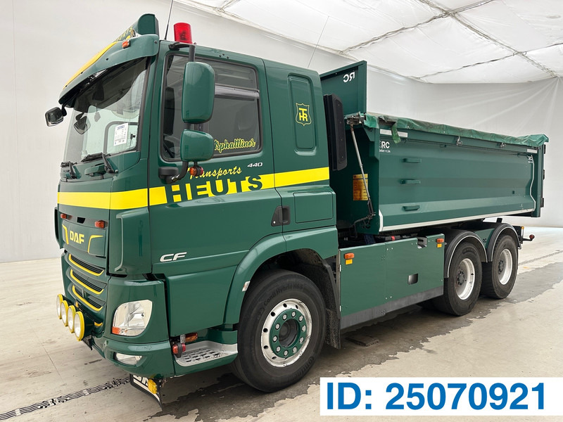 DAF CF 440 - 6x4 - 翻斗车:图1 DAF CF 440 - 6x4 - 翻斗车:图1