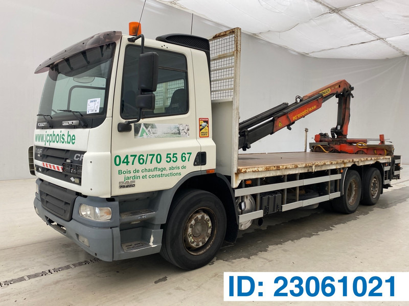 DAF CF75.250 - 6x2 - 栏板式/ 平板卡车, 起重车:图1 DAF CF75.250 - 6x2 - 栏板式/ 平板卡车, 起重车:图1
