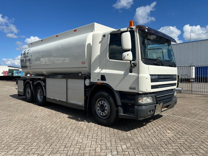 DAF CF75.310 - 6x2 - 罐车:图3 DAF CF75.310 - 6x2 - 罐车:图3