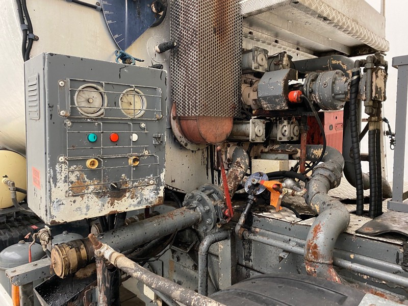 沥青洒布车 DAF CF85.340 - 6x2：图9