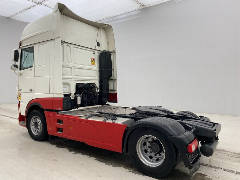 牵引车 DAF XF105.530 Super Space Cab：图6