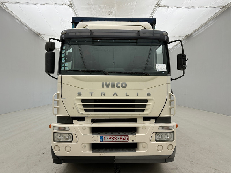 Iveco Stralis 270 - 6x2* - 侧帘卡车:图2 Iveco Stralis 270 - 6x2* - 侧帘卡车:图2