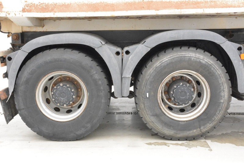 MAN TGS 35.480 - 8x4 - NON-EU - 翻斗车:图4 MAN TGS 35.480 - 8x4 - NON-EU - 翻斗车:图4