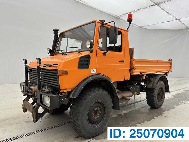 Mercedes-Benz Unimog U427 - 翻斗车:图1 Mercedes-Benz Unimog U427 - 翻斗车:图1