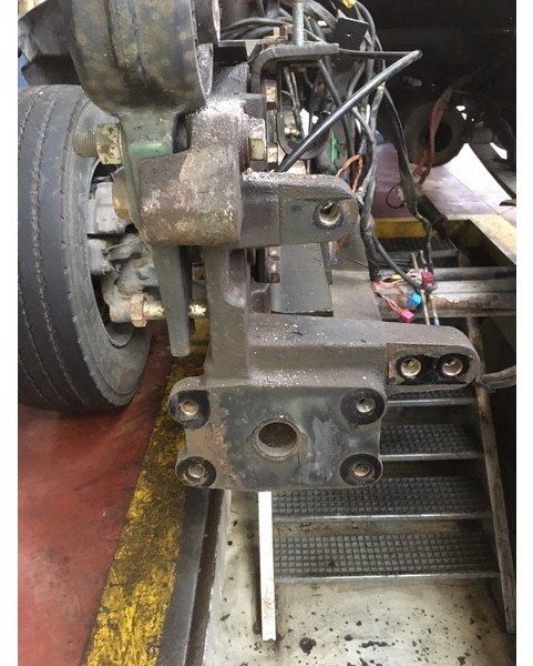 Volvo 20892761 & 20892762 20892761 & 20892762 - 框架/ 底盘:图2 Volvo 20892761 & 20892762 20892761 & 20892762 - 框架/ 底盘:图2