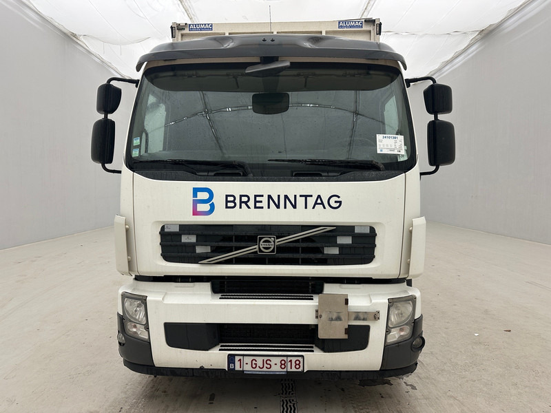 Volvo FE 300 - 6x2 - 侧帘卡车:图2 Volvo FE 300 - 6x2 - 侧帘卡车:图2