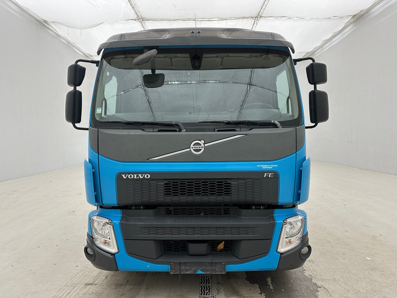 Volvo FE 320* - 侧帘卡车:图2 Volvo FE 320* - 侧帘卡车:图2
