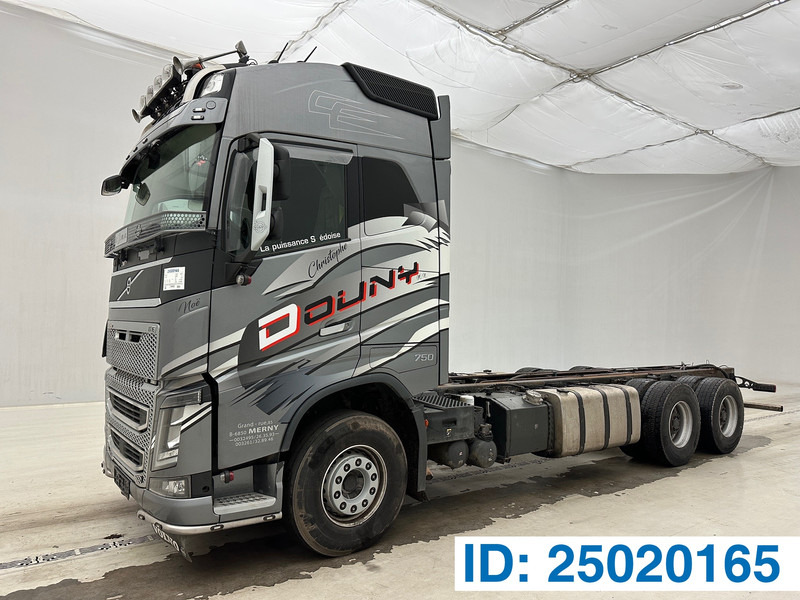 Volvo FH 750 - 6x4 - 驾驶室底盘卡车:图1 Volvo FH 750 - 6x4 - 驾驶室底盘卡车:图1