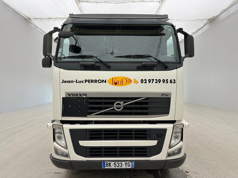 Volvo FH420 - 6x2 - 罐车:图2 Volvo FH420 - 6x2 - 罐车:图2