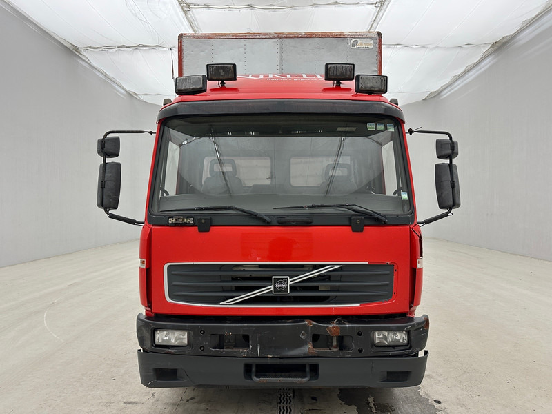 Volvo FL 220 - 集装箱运输车/ 可拆卸车身的卡车:图2 Volvo FL 220 - 集装箱运输车/ 可拆卸车身的卡车:图2