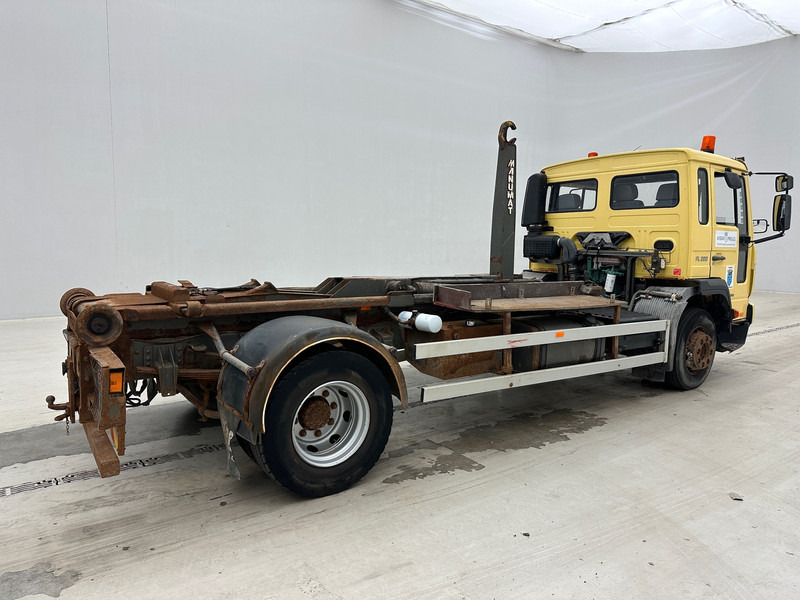 Volvo FL 220 - 吊钩升降车:图5 Volvo FL 220 - 吊钩升降车:图5