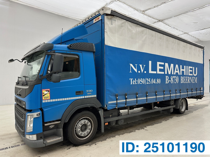 Volvo FM 330 - 侧帘卡车:图1 Volvo FM 330 - 侧帘卡车:图1