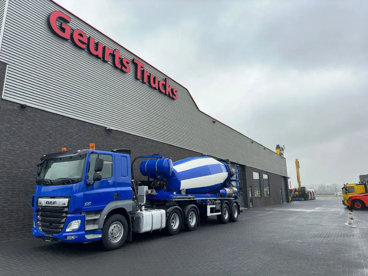 DAF CF 510 6X4 + DE BUF ST2 2-ASSIGE 10M3 CONCRE - 牵引车:图2 DAF CF 510 6X4 + DE BUF ST2 2-ASSIGE 10M3 CONCRE - 牵引车:图2