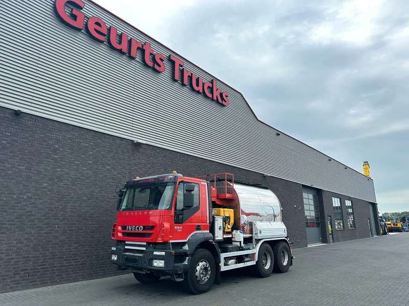 Iveco Trakker 330 6X4 LINNHOFF& HENNE AWÖL 600 6M3 ASFALTKOKER/ASPHALTKOCHER/ASFALTCOOKER/HEATER - 卡车:图2 Iveco Trakker 330 6X4 LINNHOFF& HENNE AWÖL 600 6M3 ASFALTKOKER/ASPHALTKOCHER/ASFALTCOOKER/HEATER - 卡车:图2