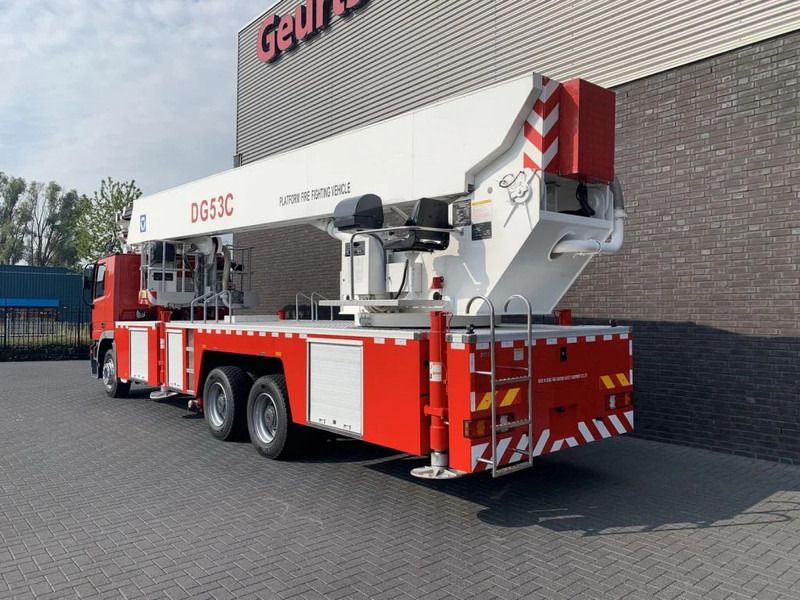 Mercedes-Benz Actros 3332 6X4 XCMG DG53C FIRE FIGTHING PLATFORM 53 METER - 卡车:图3 Mercedes-Benz Actros 3332 6X4 XCMG DG53C FIRE FIGTHING PLATFORM 53 METER - 卡车:图3