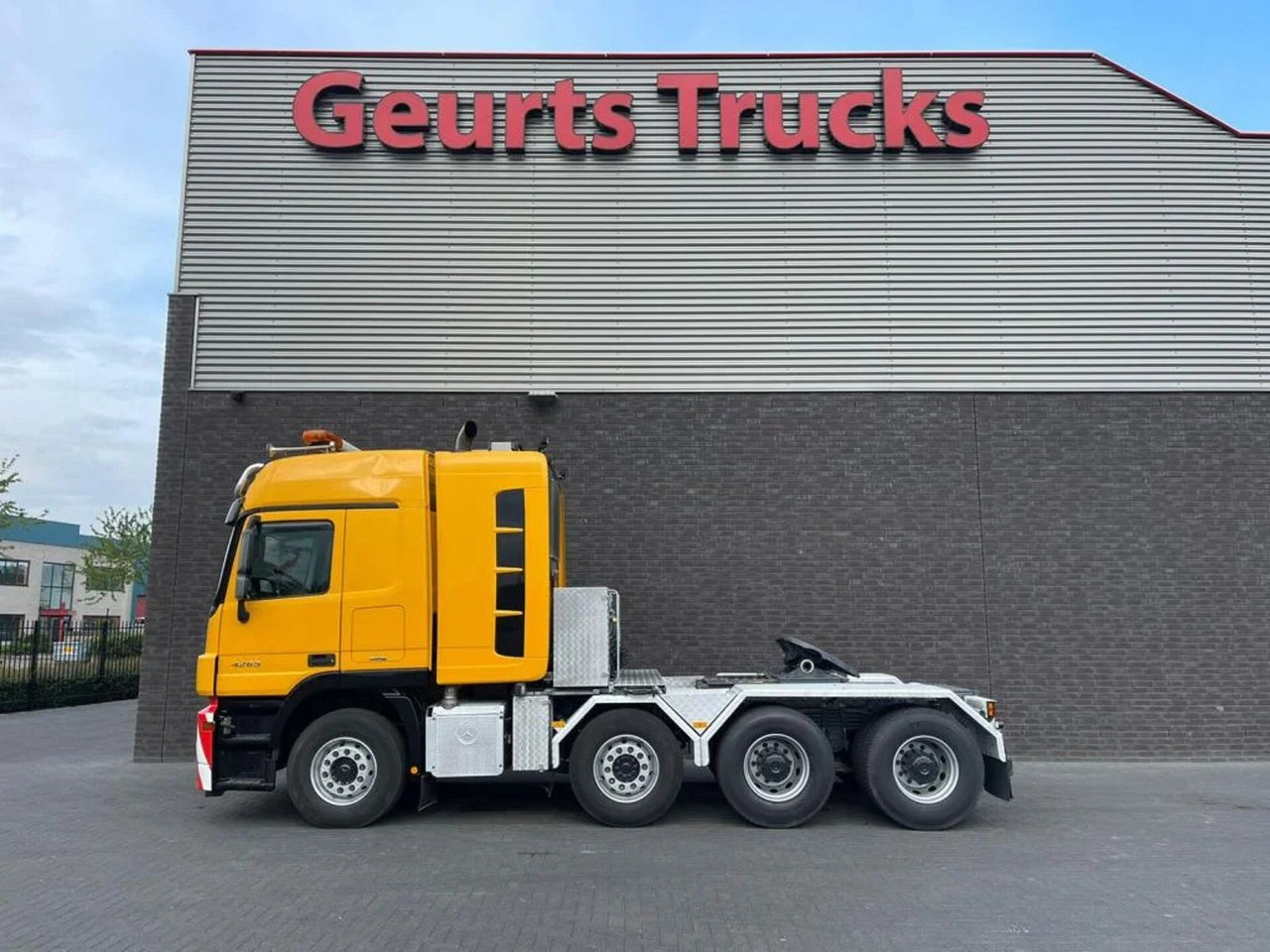 Mercedes-Benz Actros 4165 V8 8X4 SLT TITAN HEAVY DUTY TRACTOR/ - 牵引车:图1 Mercedes-Benz Actros 4165 V8 8X4 SLT TITAN HEAVY DUTY TRACTOR/ - 牵引车:图1