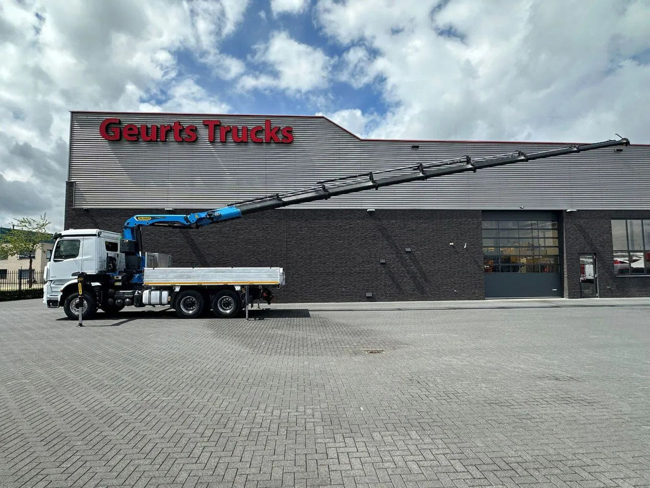 Mercedes-Benz Arocs 3351 963-2-E 6X4 KIPPER / TIPPER + PALFING - 起重车:图5 Mercedes-Benz Arocs 3351 963-2-E 6X4 KIPPER / TIPPER + PALFING - 起重车:图5