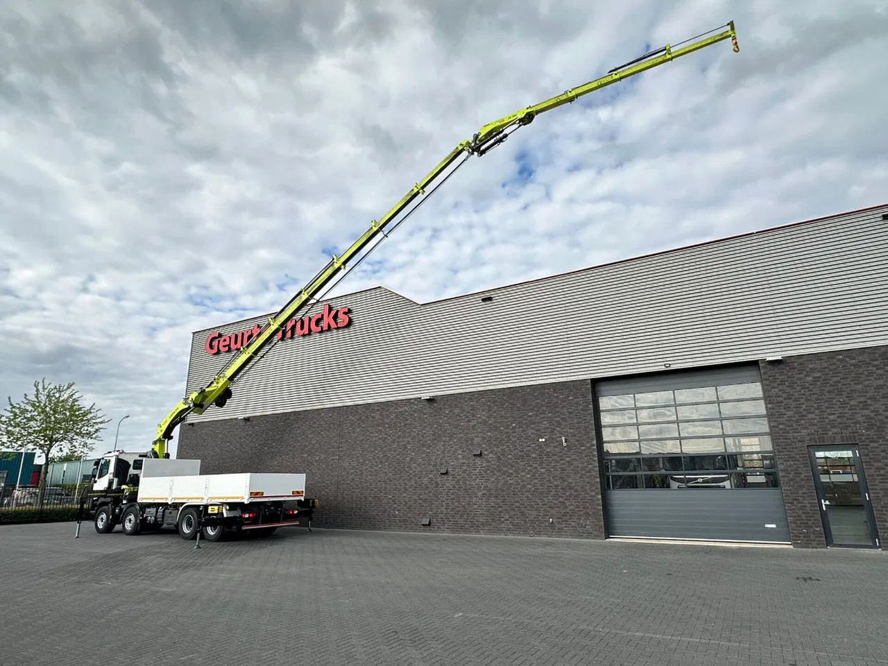Renault C460 8X4 + HIAB X-HIPRO 548 E-7 MET JIB KRAAN / - 起重车:图3 Renault C460 8X4 + HIAB X-HIPRO 548 E-7 MET JIB KRAAN / - 起重车:图3