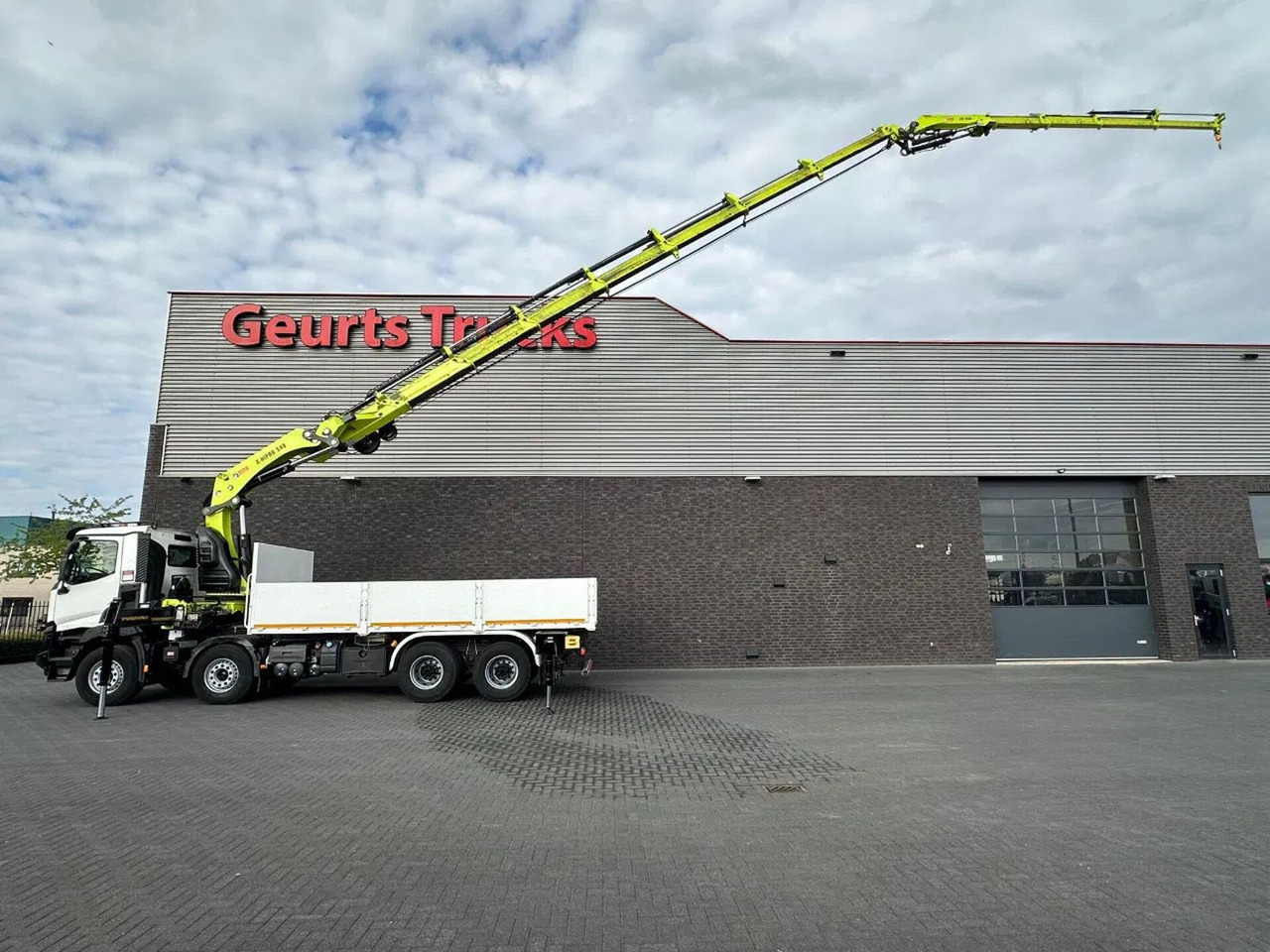 Renault C460 8X4 + HIAB X-HIPRO 548 E-7 MET JIB KRAAN / - 起重车:图1 Renault C460 8X4 + HIAB X-HIPRO 548 E-7 MET JIB KRAAN / - 起重车:图1