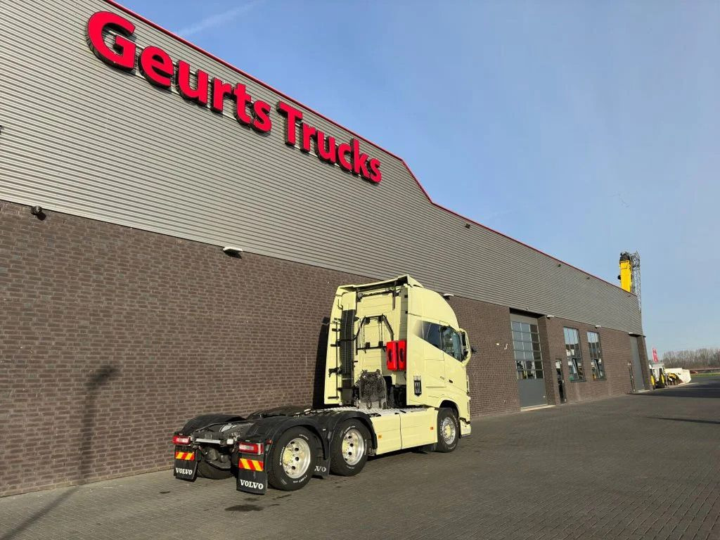 Volvo FH 16.750 6X4 XXL CABINE TREKKER/SZM/TRACTOR - 牵引车:图5 Volvo FH 16.750 6X4 XXL CABINE TREKKER/SZM/TRACTOR - 牵引车:图5