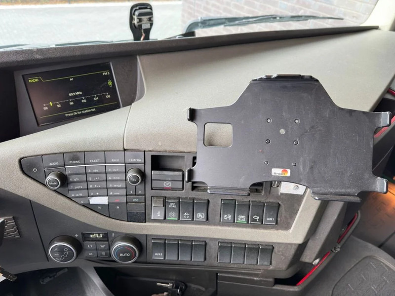 Volvo FH 500 6X4 TREKKER/TRACTOR/SZM EURO 6 HYDRAULIC 租赁 Volvo FH 500 6X4 TREKKER/TRACTOR/SZM EURO 6 HYDRAULIC:图18 Volvo FH 500 6X4 TREKKER/TRACTOR/SZM EURO 6 HYDRAULIC 租赁 Volvo FH 500 6X4 TREKKER/TRACTOR/SZM EURO 6 HYDRAULIC:图18