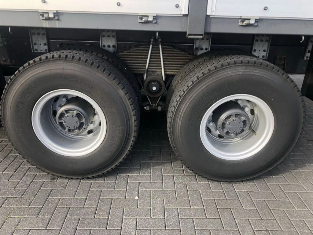 Volvo FM 370 6X4 CARGO TRUCK RHD UNUSED - 栏板式/ 平板卡车:图4 Volvo FM 370 6X4 CARGO TRUCK RHD UNUSED - 栏板式/ 平板卡车:图4