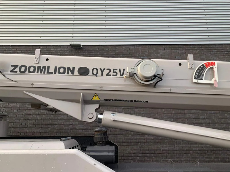 Zoomlion QY25V51.5 25 TONS CRANE/KRAN/GRUA/KRAAN 租赁 Zoomlion QY25V51.5 25 TONS CRANE/KRAN/GRUA/KRAAN:图7 Zoomlion QY25V51.5 25 TONS CRANE/KRAN/GRUA/KRAAN 租赁 Zoomlion QY25V51.5 25 TONS CRANE/KRAN/GRUA/KRAAN:图7