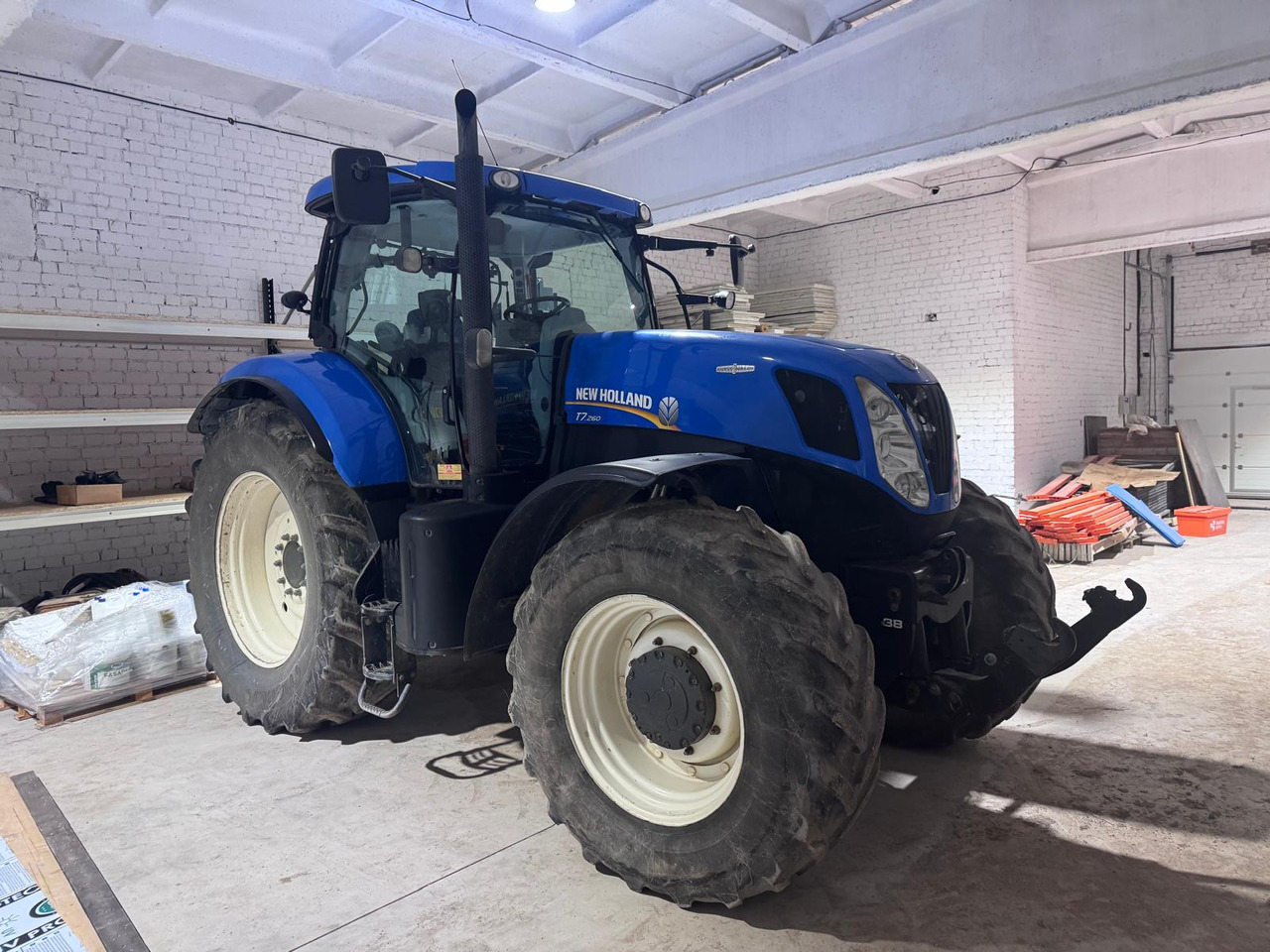 NEW HOLLAND T7.260 - 拖拉机:图2 NEW HOLLAND T7.260 - 拖拉机:图2