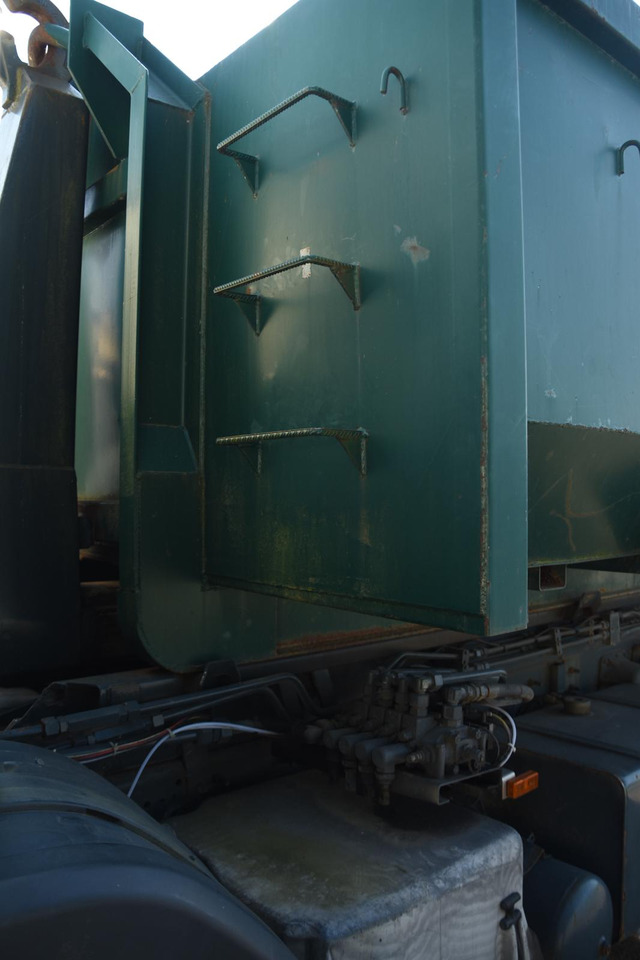 SCANIA P94 220 - 翻斗车:图4 SCANIA P94 220 - 翻斗车:图4