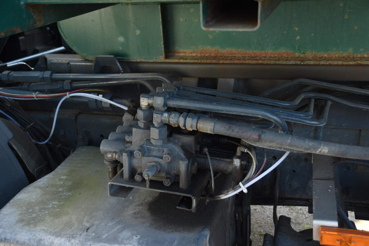 SCANIA P94 220 - 翻斗车:图3 SCANIA P94 220 - 翻斗车:图3