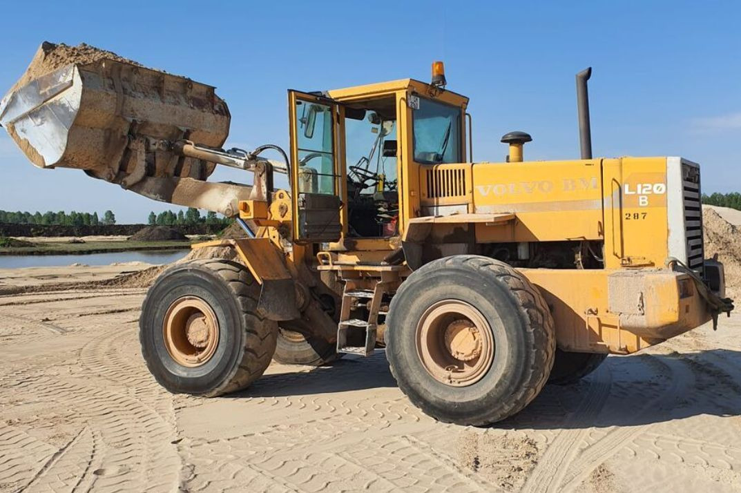 VOLVO L120B - 轮式装载机:图2 VOLVO L120B - 轮式装载机:图2
