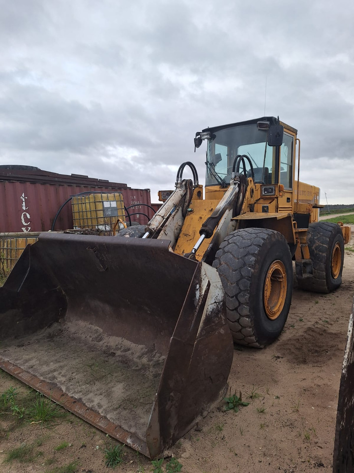VOLVO L120B - 轮式装载机:图5 VOLVO L120B - 轮式装载机:图5