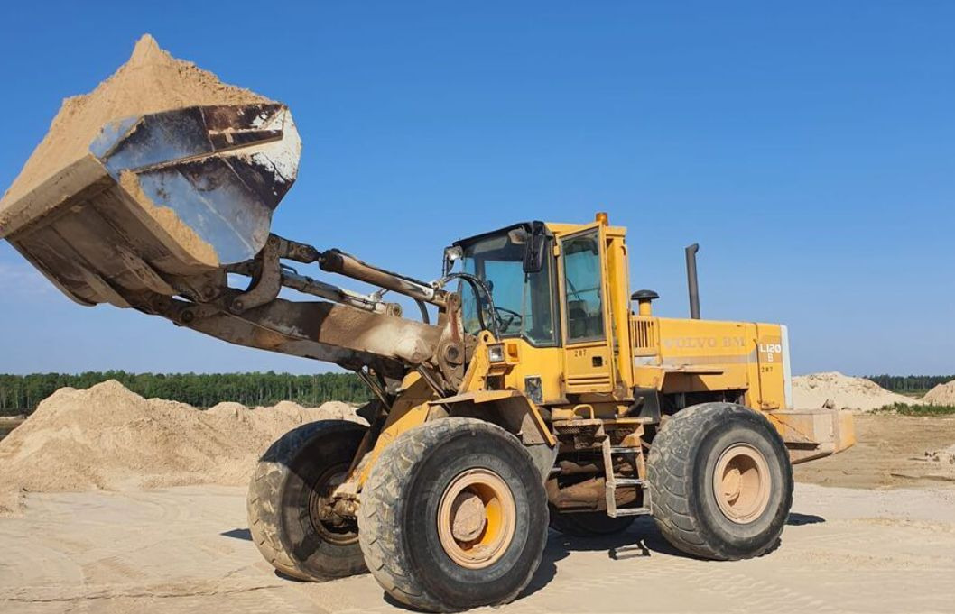 VOLVO L120B - 轮式装载机:图3 VOLVO L120B - 轮式装载机:图3