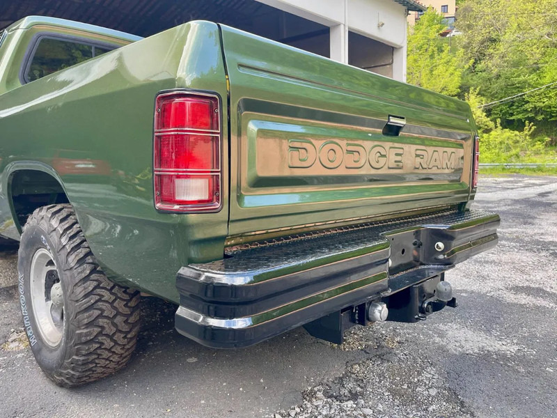 Dodge Ram 150 Custom V8 Benzine - 皮卡车:图4 Dodge Ram 150 Custom V8 Benzine - 皮卡车:图4