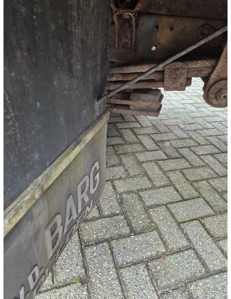 Mercedes-Benz 811... steel suspension - 栏板式/ 平板卡车:图5 Mercedes-Benz 811... steel suspension - 栏板式/ 平板卡车:图5