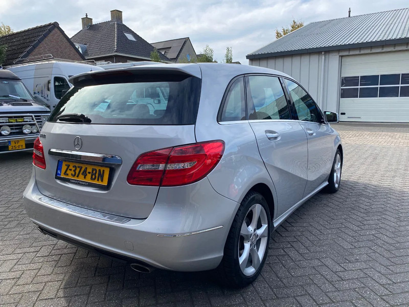 Mercedes-Benz B-Klasse 180 Ambition autom. panoramadak - 越野车:图4 Mercedes-Benz B-Klasse 180 Ambition autom. panoramadak - 越野车:图4