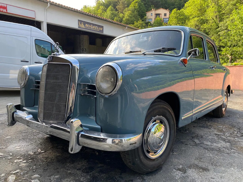 Mercedes-Benz ponton geheel gerestaureerd 180 - 汽车:图1 Mercedes-Benz ponton geheel gerestaureerd 180 - 汽车:图1