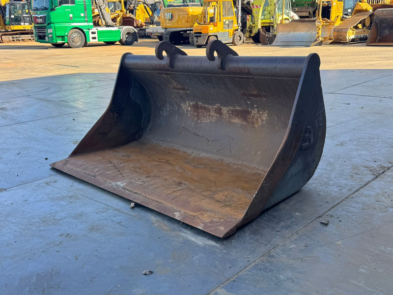 CW30 / CW40 Slotenbak 2200mm bucket - 铲斗:图3 CW30 / CW40 Slotenbak 2200mm bucket - 铲斗:图3