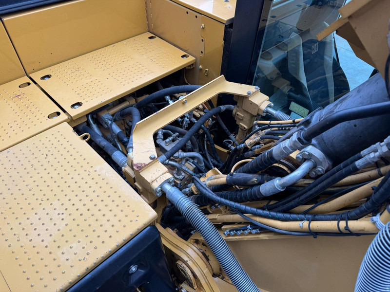履带式挖掘机 Caterpillar 320EL:图18 履带式挖掘机 Caterpillar 320EL:图18