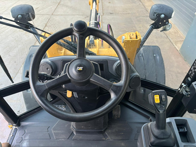 轮式装载机 Caterpillar 908:图18 轮式装载机 Caterpillar 908:图18