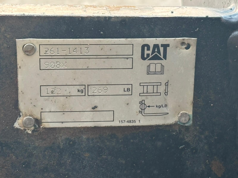 轮式装载机 Caterpillar 908:图10 轮式装载机 Caterpillar 908:图10