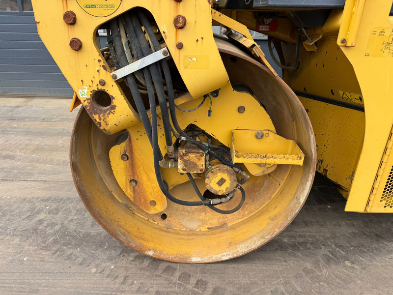 碾压机 Caterpillar CD54B:图10 碾压机 Caterpillar CD54B:图10