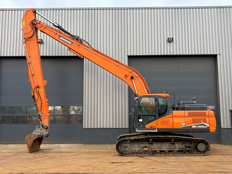 Doosan DX225LC-7 - 履带式挖掘机:图1 Doosan DX225LC-7 - 履带式挖掘机:图1